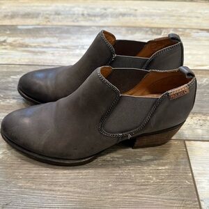 Leather booties